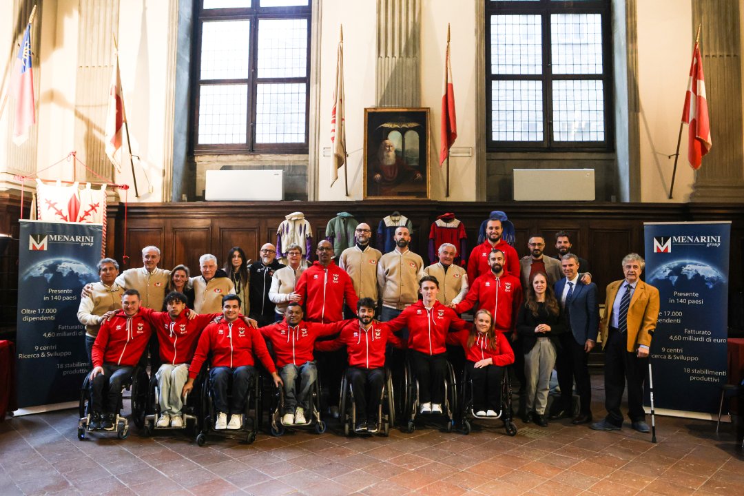 Presentazione-della-squadra-delle-Volpi-Rosse-Menarini.jpg